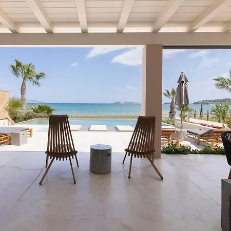 Дом отдыха Relaxing Beachfront Private Heated Pool 2 Bouzaiika